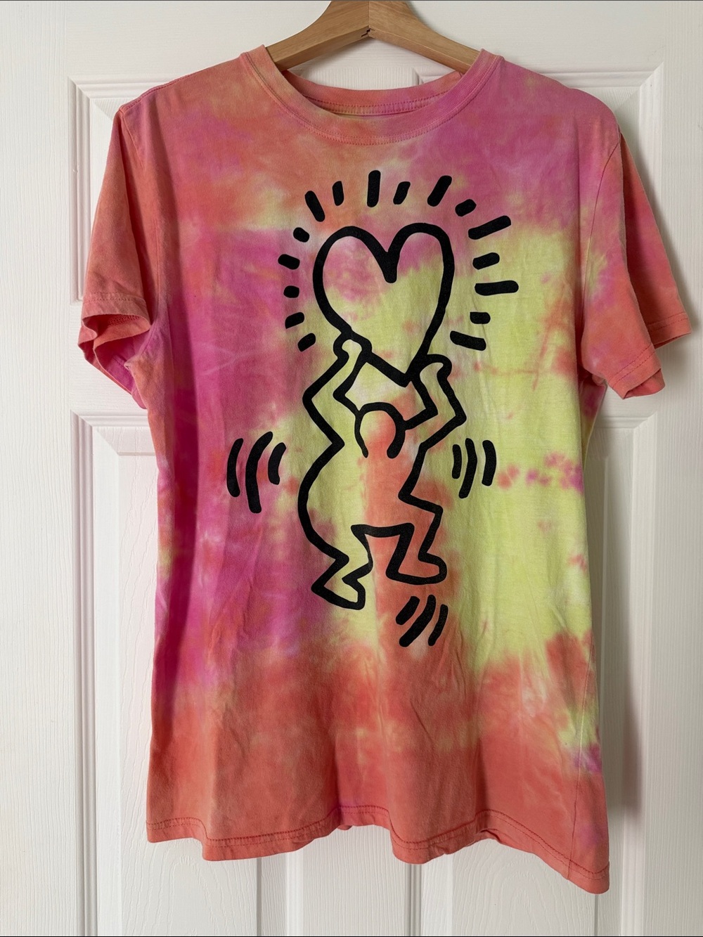 Tie-Dye Short Sleeve Tee with Heart Figure - Pink & Yellow